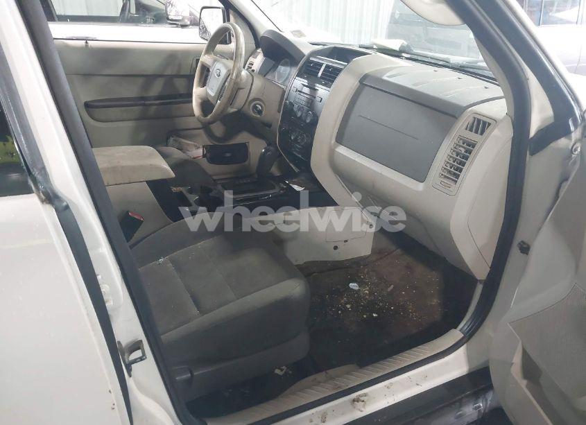 Photo 5 of 2009 Ford Escape XLS/XLS MANUAL (VIN 1FMCU02729KA08349)