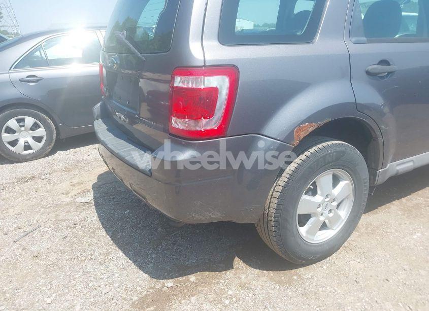 Photo 6 of 2009 Ford Escape XLS/XLS MANUAL (VIN 1FMCU02729KC33600)