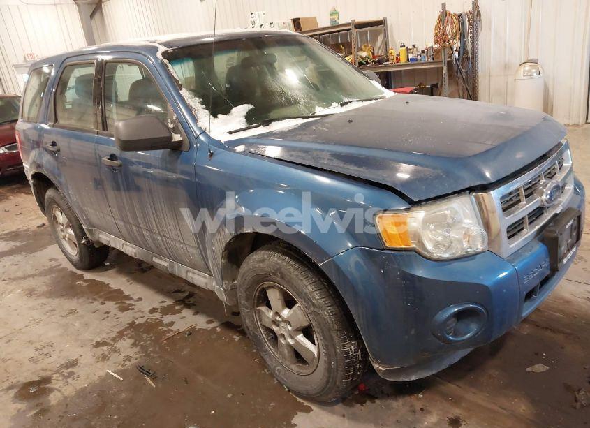 2009 Ford Escape XLS/XLS MANUAL (VIN 1FMCU02739KC58487) main photo
