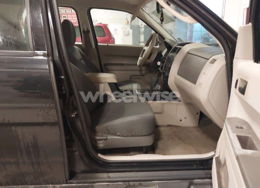 Photo 5 of 2009 Ford Escape XLS/XLS MANUAL (VIN 1FMCU02759KA15487)