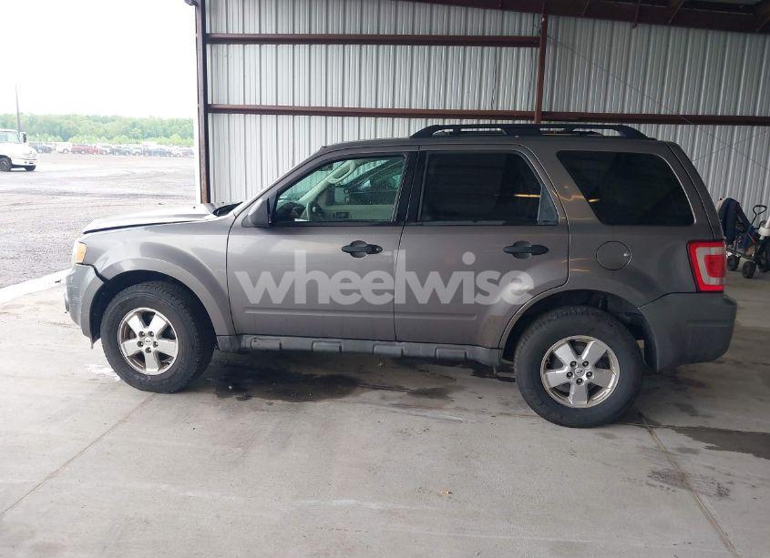 Photo 14 of 2009 Ford Escape XLS/XLS MANUAL (VIN 1FMCU02759KC84959)