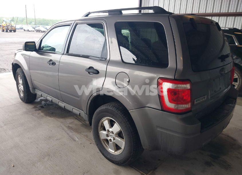 Photo 3 of 2009 Ford Escape XLS/XLS MANUAL (VIN 1FMCU02759KC84959)