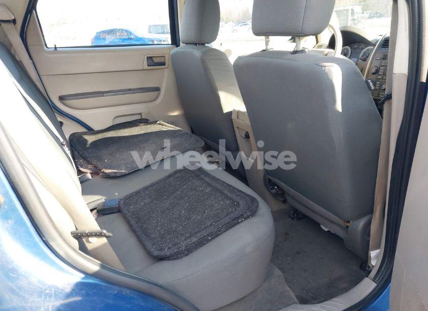 Photo 8 of 2009 Ford Escape XLS (VIN 1FMCU02789KA19405)