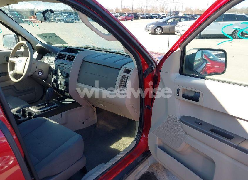 Photo 5 of 2009 Ford Escape XLS/XLS MANUAL (VIN 1FMCU02799KC31438)