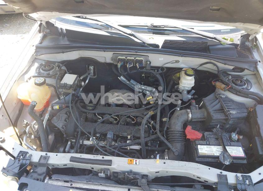 Photo 10 of 2008 Ford Escape XLS/XLS MANUAL (VIN 1FMCU02Z18KD39486)