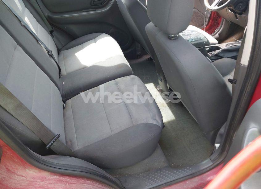 Photo 8 of 2007 Ford Escape XLS/XLS MANUAL (VIN 1FMCU02Z27KA03537)