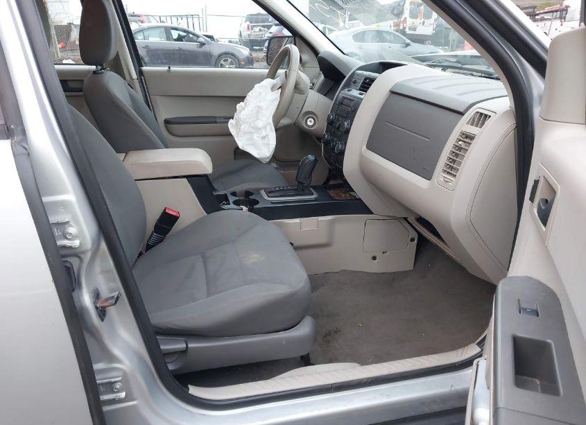 Photo 5 of 2008 Ford Escape XLS/XLS MANUAL (VIN 1FMCU02Z28KA62945)
