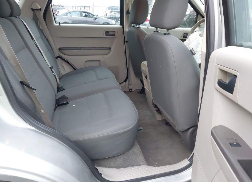 Photo 8 of 2008 Ford Escape XLS/XLS MANUAL (VIN 1FMCU02Z28KA62945)