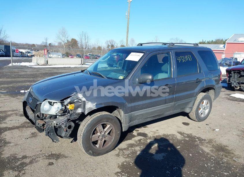 Photo 6 of 2005 Ford Escape XLS (VIN 1FMCU02Z45KB75212)