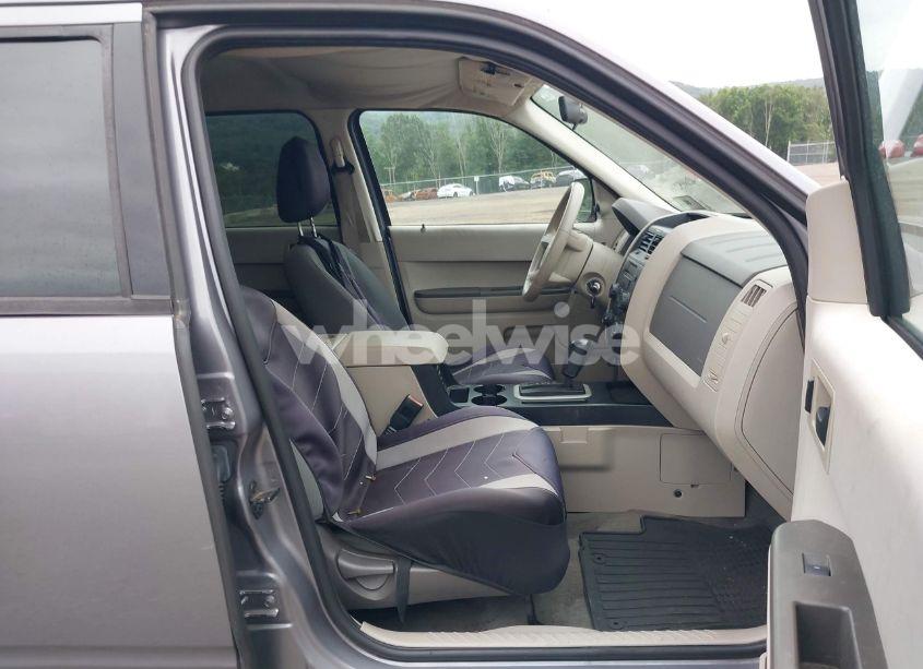 Photo 5 of 2008 Ford Escape XLS/XLS MANUAL (VIN 1FMCU02Z48KC24526)