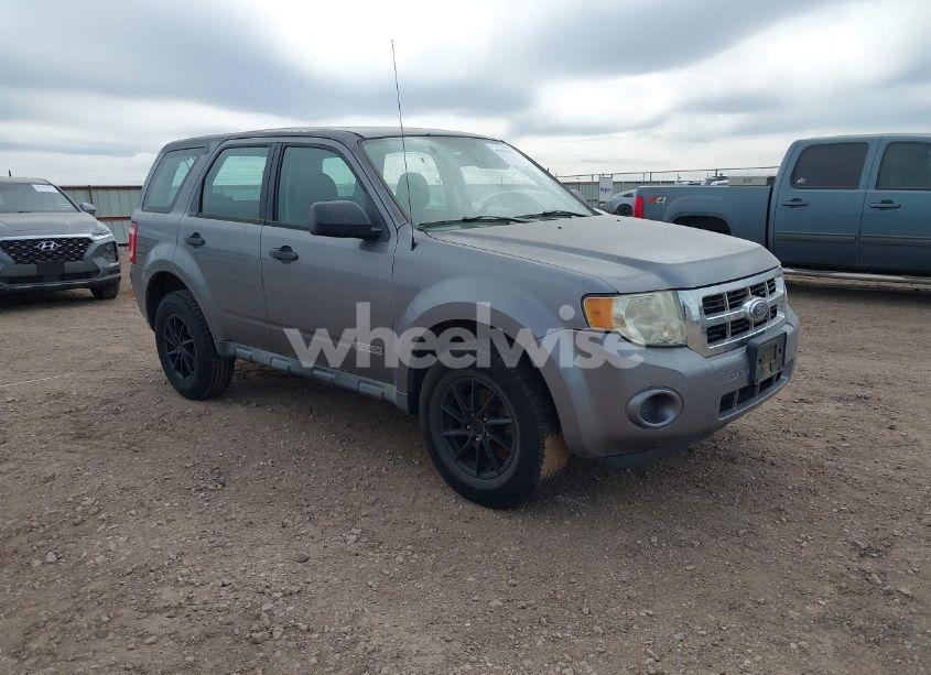2008 Ford Escape XLS/XLS MANUAL (VIN 1FMCU02Z58KA18082) main photo