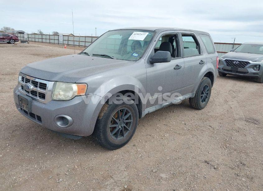 Photo 2 of 2008 Ford Escape XLS/XLS MANUAL (VIN 1FMCU02Z58KA18082)