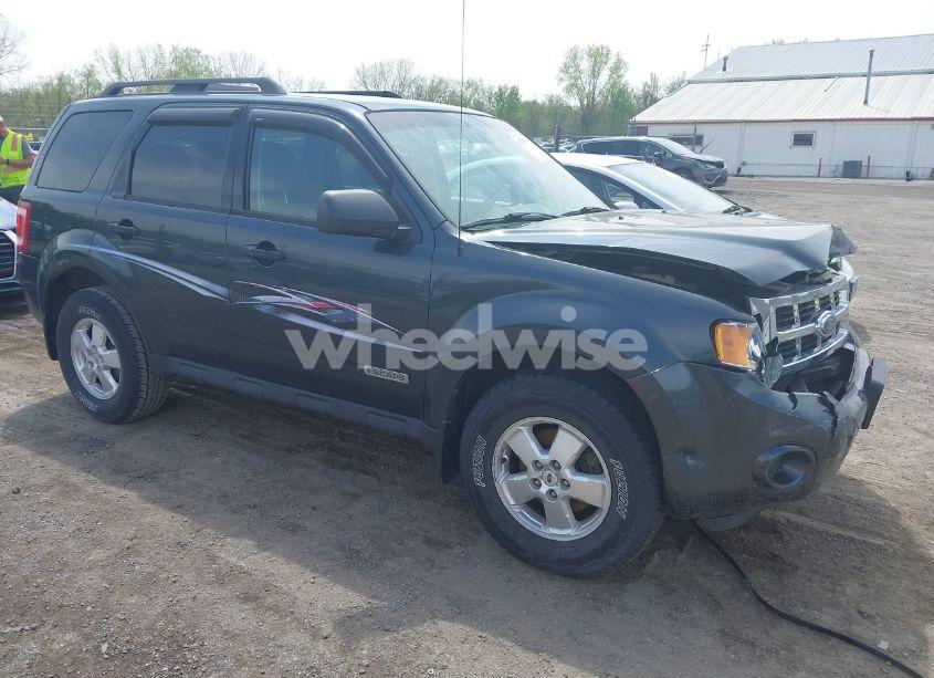 2008 Ford Escape XLS (VIN 1FMCU02Z68KA57599) main photo