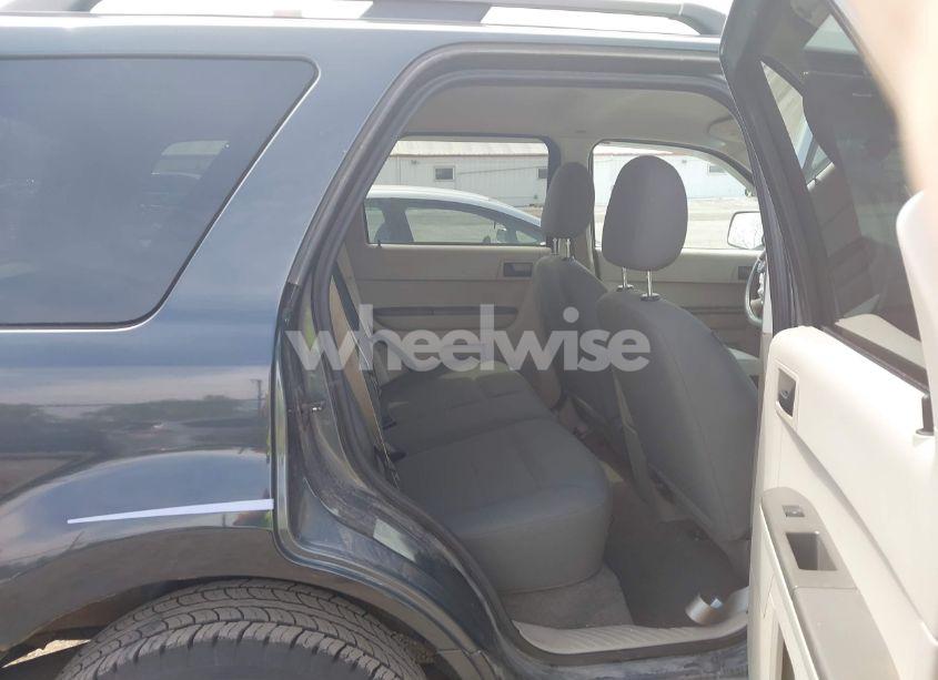 Photo 8 of 2008 Ford Escape XLS (VIN 1FMCU02Z68KA57599)