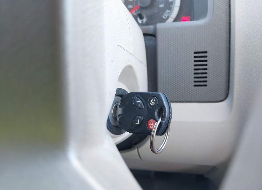 Photo 11 of 2008 Ford Escape XLS/XLS MANUAL (VIN 1FMCU02Z68KB91285)