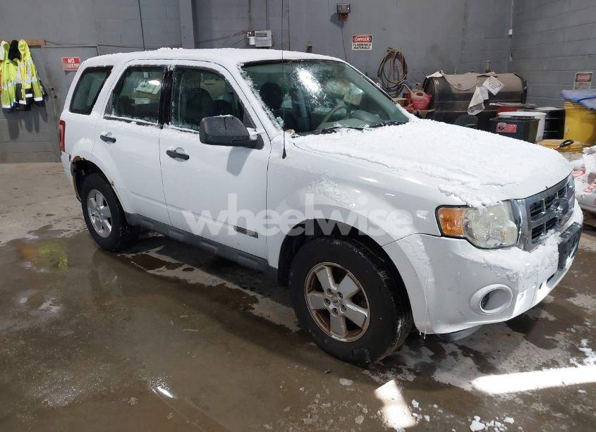 2008 Ford Escape XLS/XLS MANUAL (VIN 1FMCU02Z78KC23743) main photo