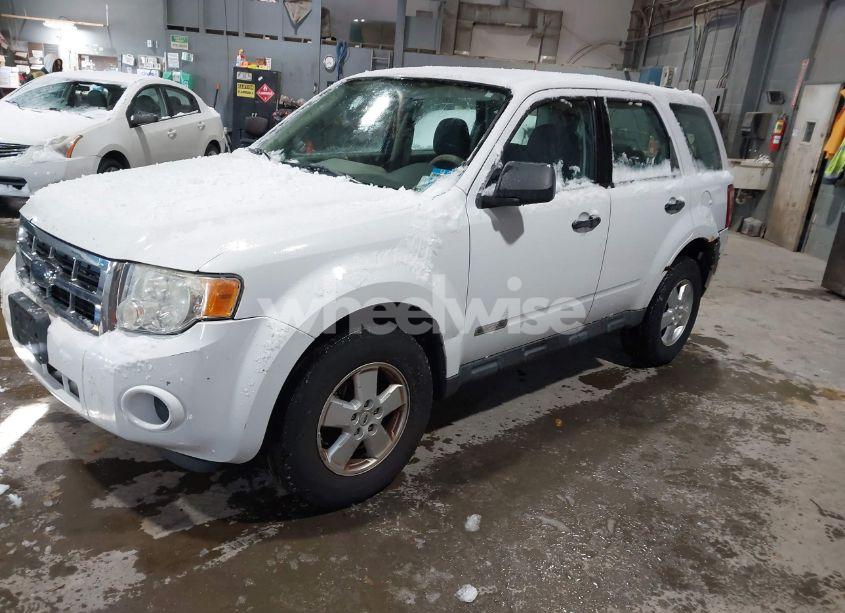 Photo 2 of 2008 Ford Escape XLS/XLS MANUAL (VIN 1FMCU02Z78KC23743)