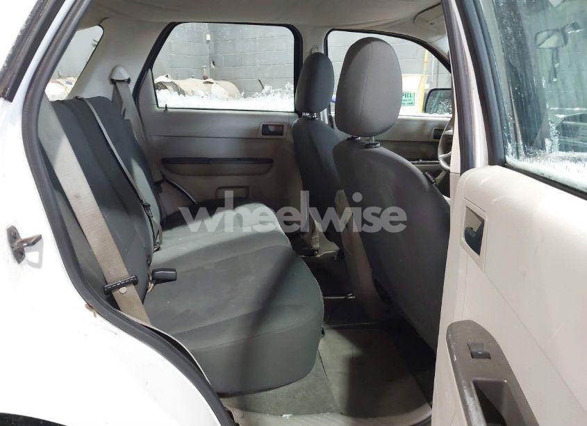 Photo 8 of 2008 Ford Escape XLS/XLS MANUAL (VIN 1FMCU02Z78KC23743)