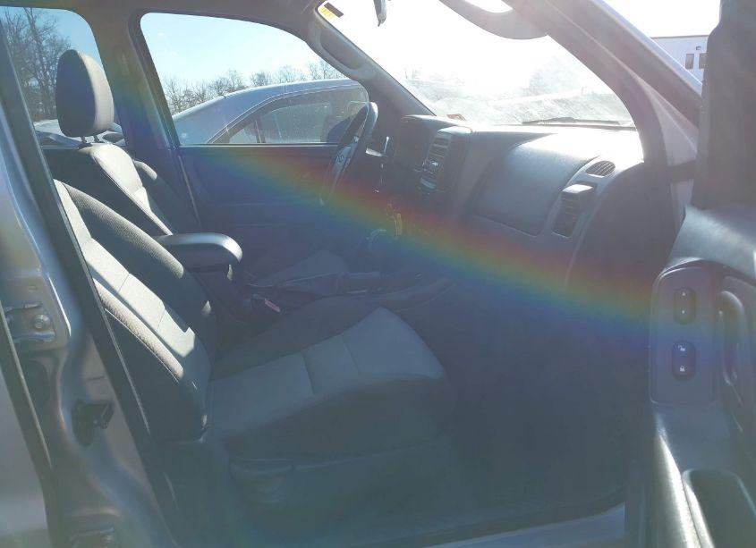 Photo 5 of 2006 Ford Escape XLS (VIN 1FMCU02Z86KA40879)