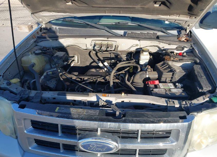 Photo 10 of 2008 Ford Escape XLS/XLS MANUAL (VIN 1FMCU02Z88KB84807)