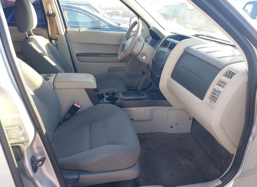 Photo 5 of 2008 Ford Escape XLS/XLS MANUAL (VIN 1FMCU02Z88KB84807)