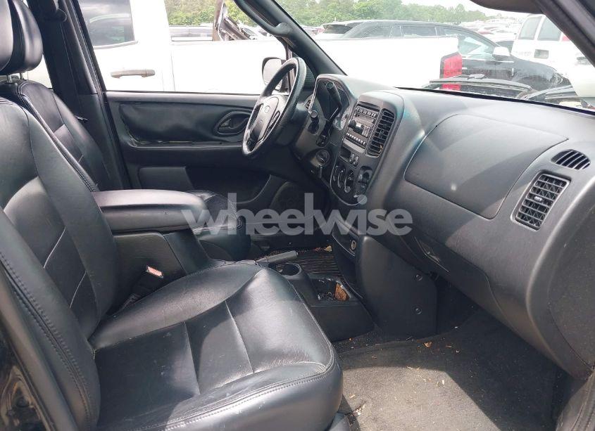 Photo 5 of 2002 Ford Escape XLT (VIN 1FMCU03102KC59998)