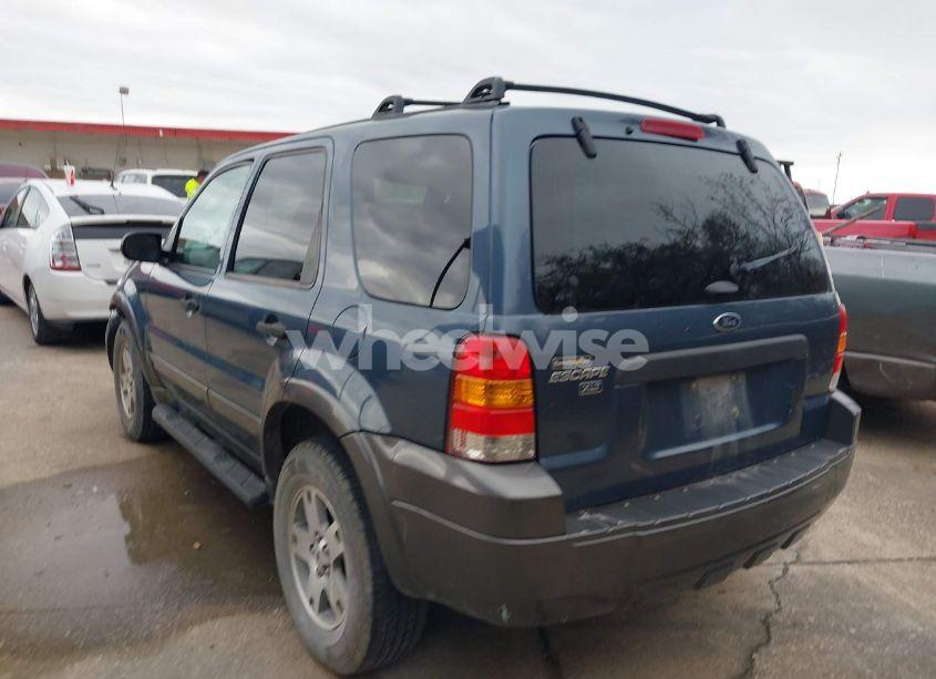 Photo 3 of 2005 Ford Escape XLT (VIN 1FMCU03105KA23842)