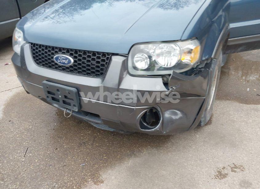 Photo 6 of 2005 Ford Escape XLT (VIN 1FMCU03105KA23842)