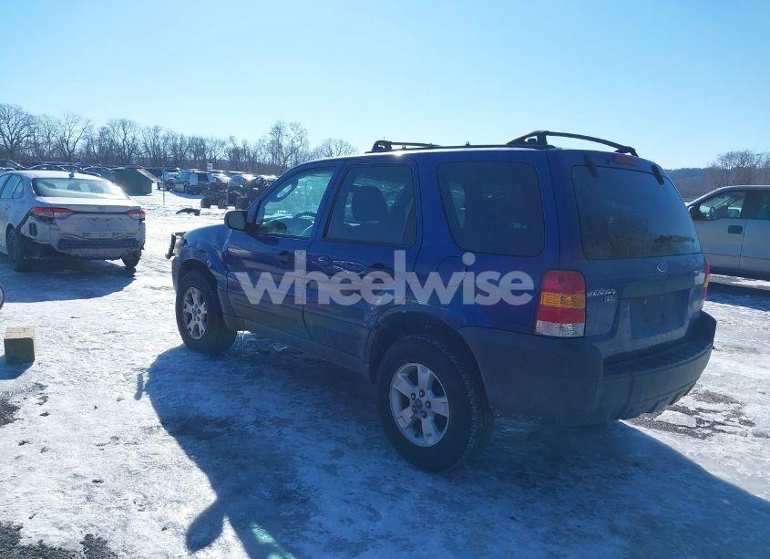 Photo 3 of 2005 Ford Escape XLT (VIN 1FMCU03105KA57618)
