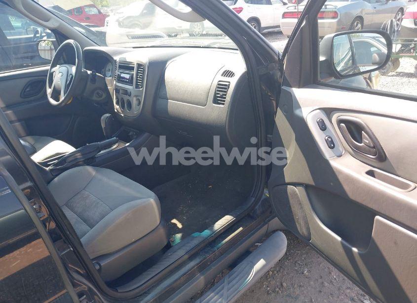 Photo 5 of 2007 Ford Escape XLT/XLT SPORT (VIN 1FMCU03107KB07789)