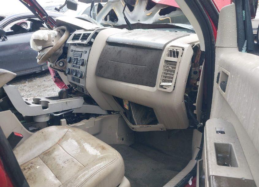 Photo 5 of 2008 Ford Escape XLT (VIN 1FMCU03108KA59907)