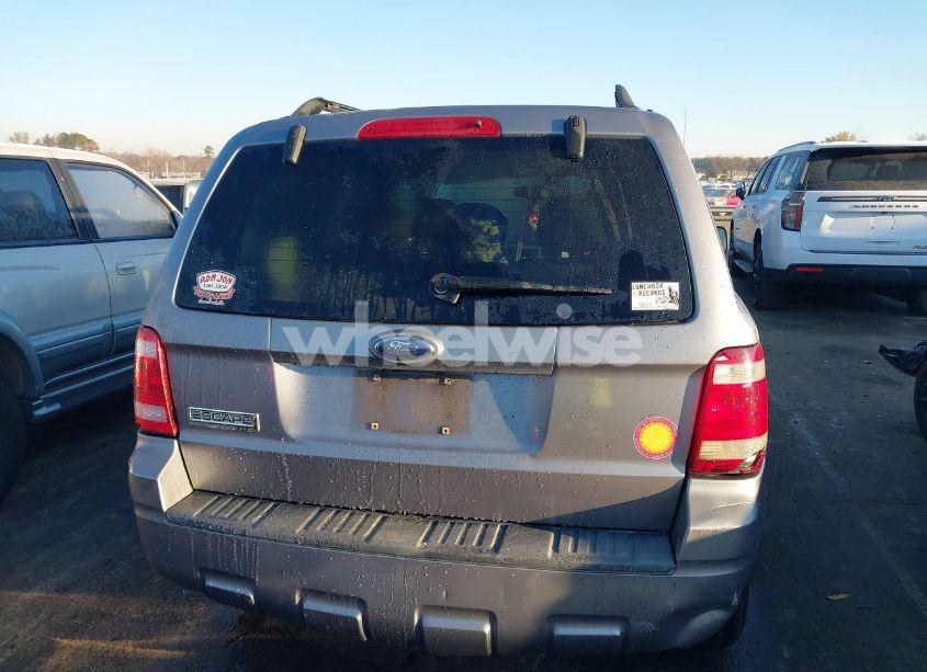 Photo 16 of 2008 Ford Escape XLT (VIN 1FMCU03108KA83382)
