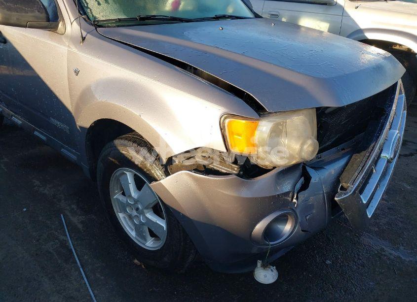 Photo 17 of 2008 Ford Escape XLT (VIN 1FMCU03108KA83382)