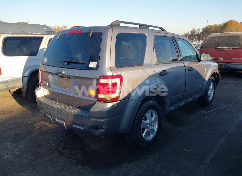 Photo 4 of 2008 Ford Escape XLT (VIN 1FMCU03108KA83382)
