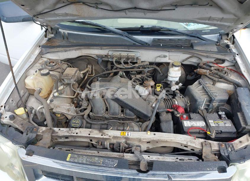 Photo 10 of 2008 Ford Escape XLT (VIN 1FMCU03108KB46836)