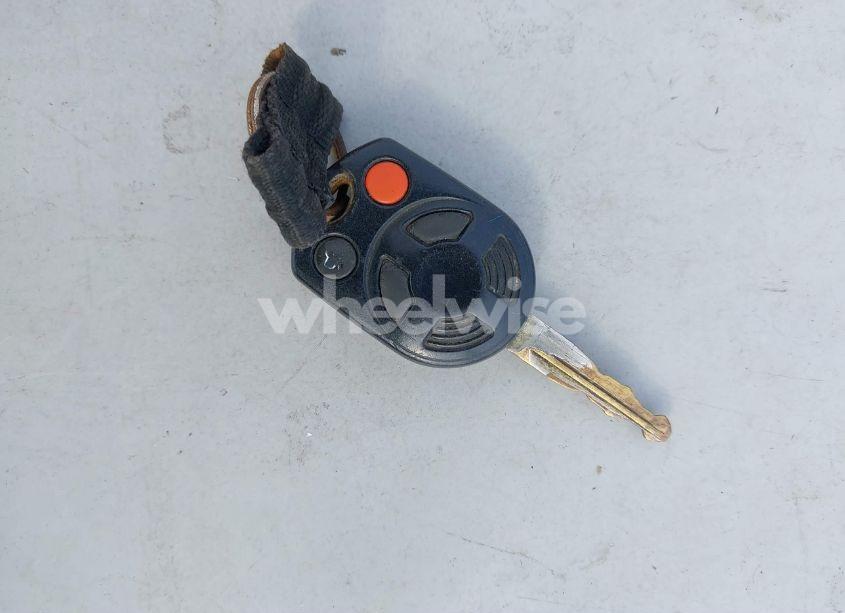 Photo 11 of 2008 Ford Escape XLT (VIN 1FMCU03108KB46836)