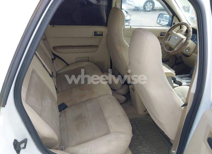 Photo 8 of 2008 Ford Escape XLT (VIN 1FMCU03108KB46836)