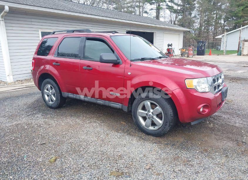 2008 Ford Escape XLT (VIN 1FMCU03108KC25584) main photo