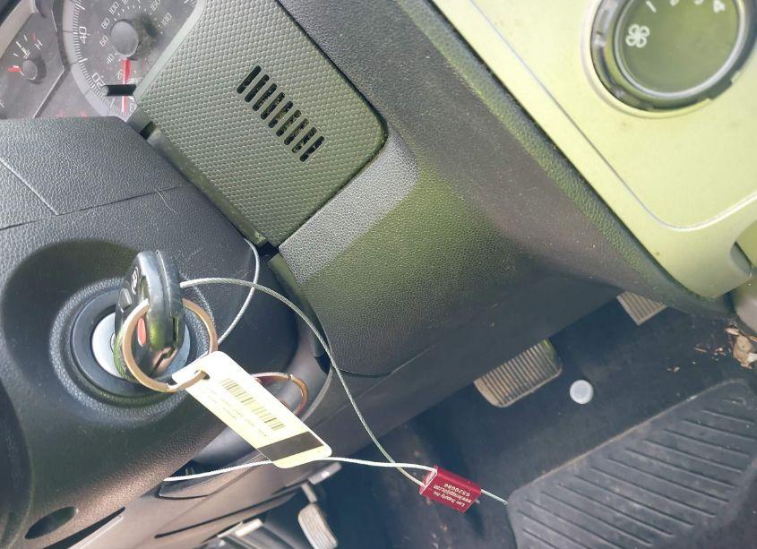 Photo 11 of 2008 Ford Escape XLT (VIN 1FMCU03108KD55221)