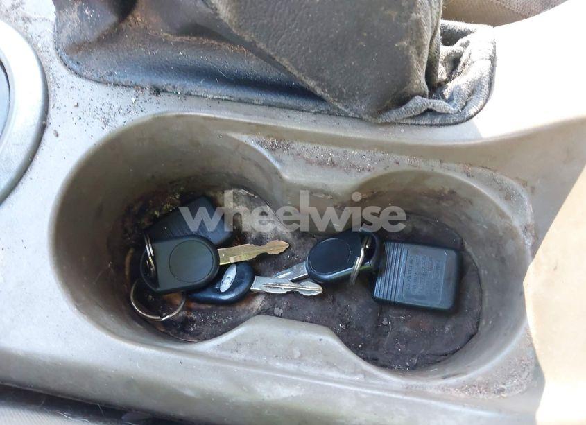 Photo 11 of 2005 Ford Escape XLT (VIN 1FMCU03115DA03586)