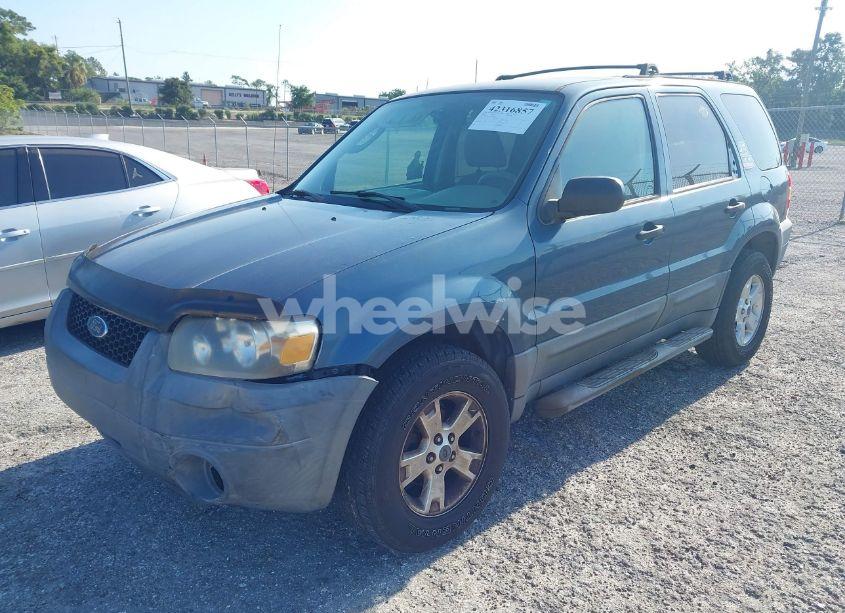 Photo 2 of 2005 Ford Escape XLT (VIN 1FMCU03115DA03586)
