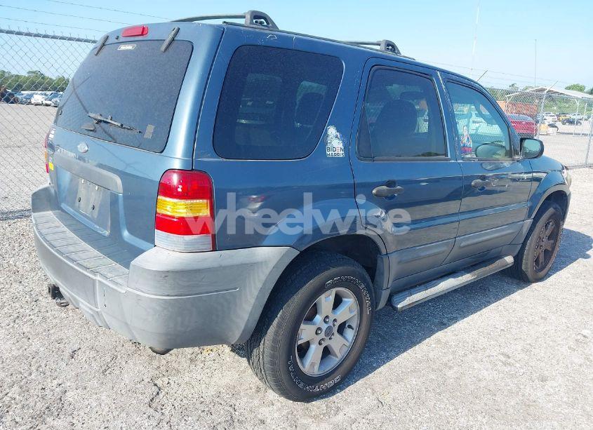 Photo 4 of 2005 Ford Escape XLT (VIN 1FMCU03115DA03586)