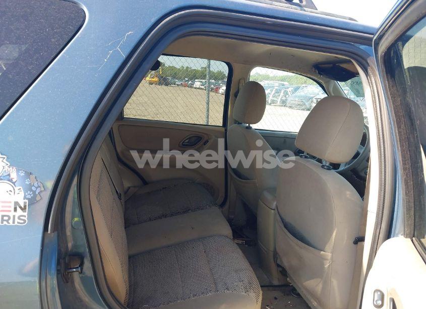 Photo 8 of 2005 Ford Escape XLT (VIN 1FMCU03115DA03586)