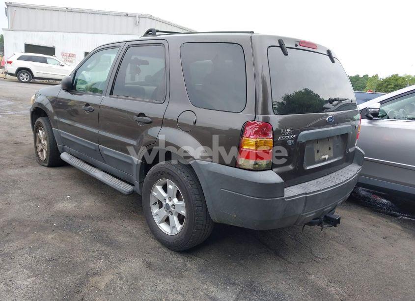 Photo 3 of 2006 Ford Escape XLT/XLT SPORT (VIN 1FMCU03116KB98490)