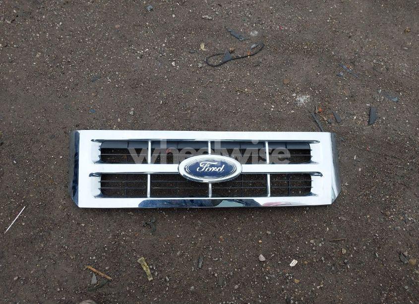 Photo 12 of 2008 Ford Escape XLT (VIN 1FMCU03118KB00402)