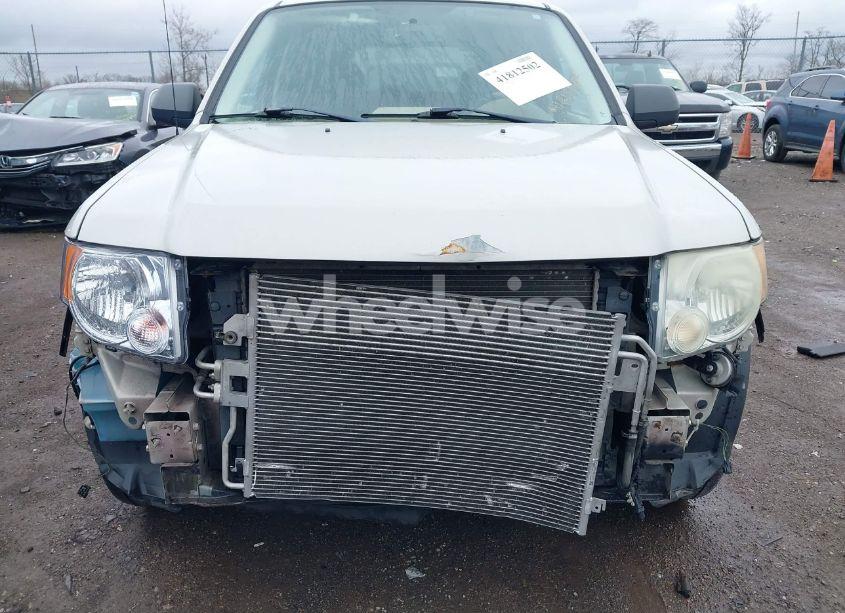 Photo 13 of 2008 Ford Escape XLT (VIN 1FMCU03118KB00402)