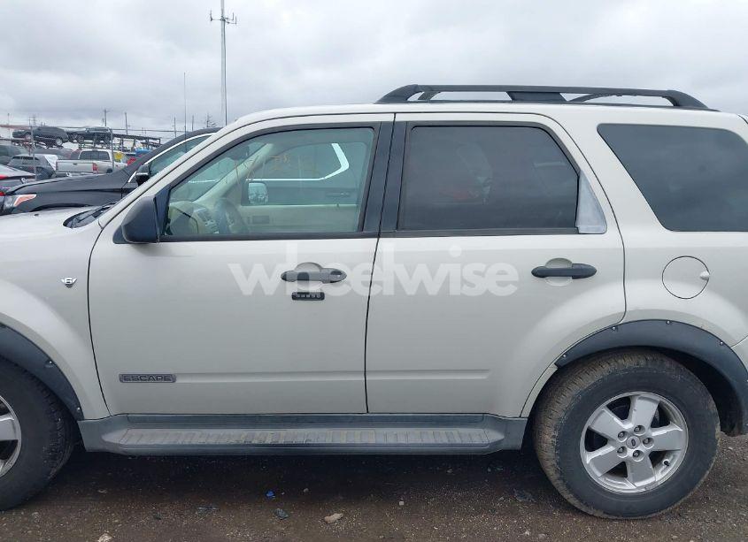 Photo 15 of 2008 Ford Escape XLT (VIN 1FMCU03118KB00402)