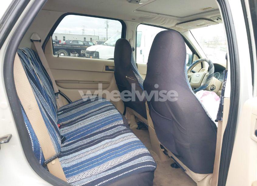 Photo 8 of 2008 Ford Escape XLT (VIN 1FMCU03118KB00402)