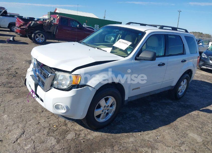 Photo 2 of 2008 Ford Escape XLT (VIN 1FMCU03118KB46165)