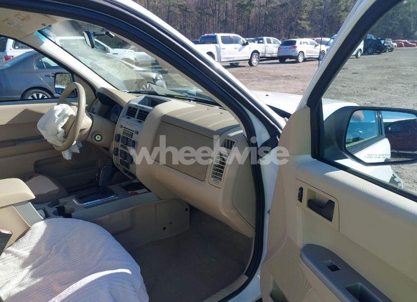 Photo 5 of 2008 Ford Escape XLT (VIN 1FMCU03118KB46165)